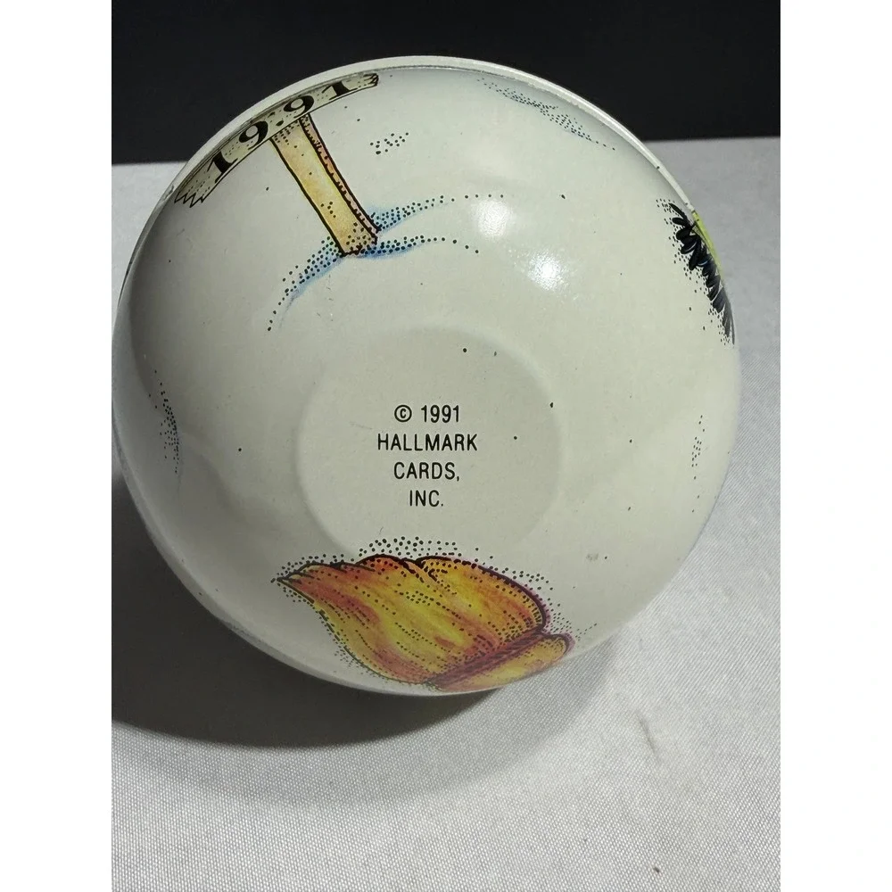 Vintage 1991 Hallmark Snowman Metal Tin Christmas Ornament Keepsake Box